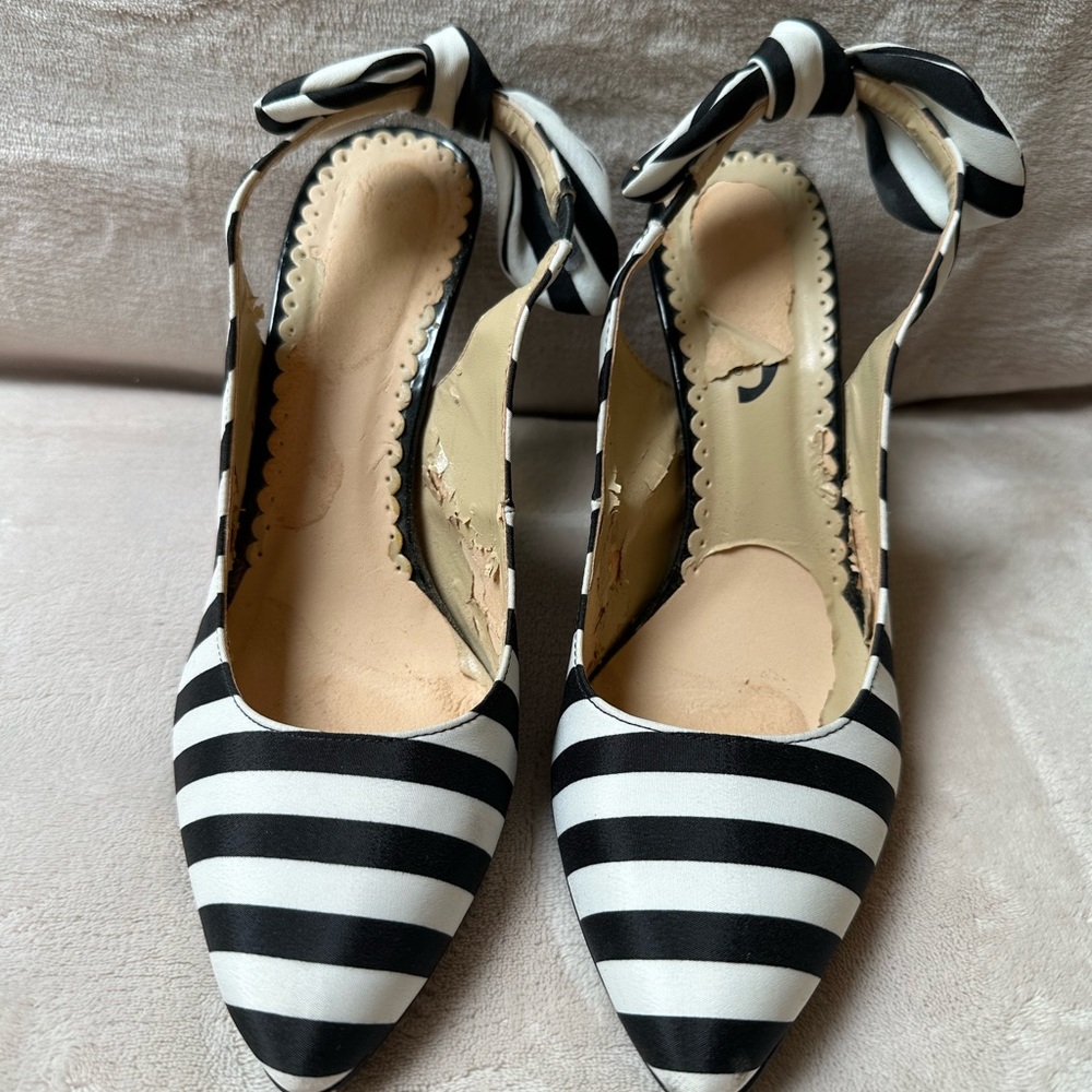 J.Renee Black and White Heels with Elegant Stripes